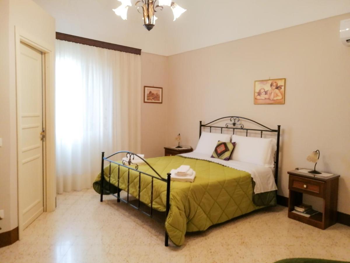 Bed & Breakfast Le Stanze Dell'emiro 3*